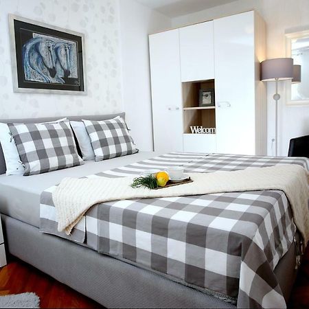 Charming Seaside Apartment Primošten Εξωτερικό φωτογραφία